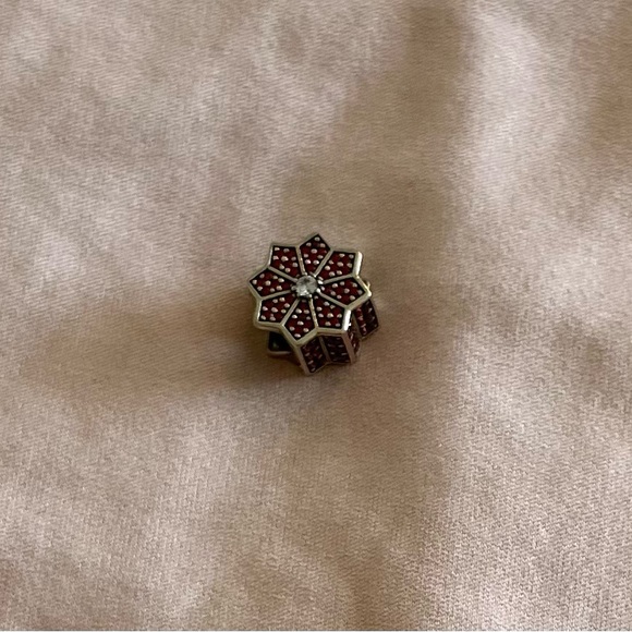 PANDORA 2016 POINSETTIA RED & CLEAR CZ CHARM - Picture 2 of 5